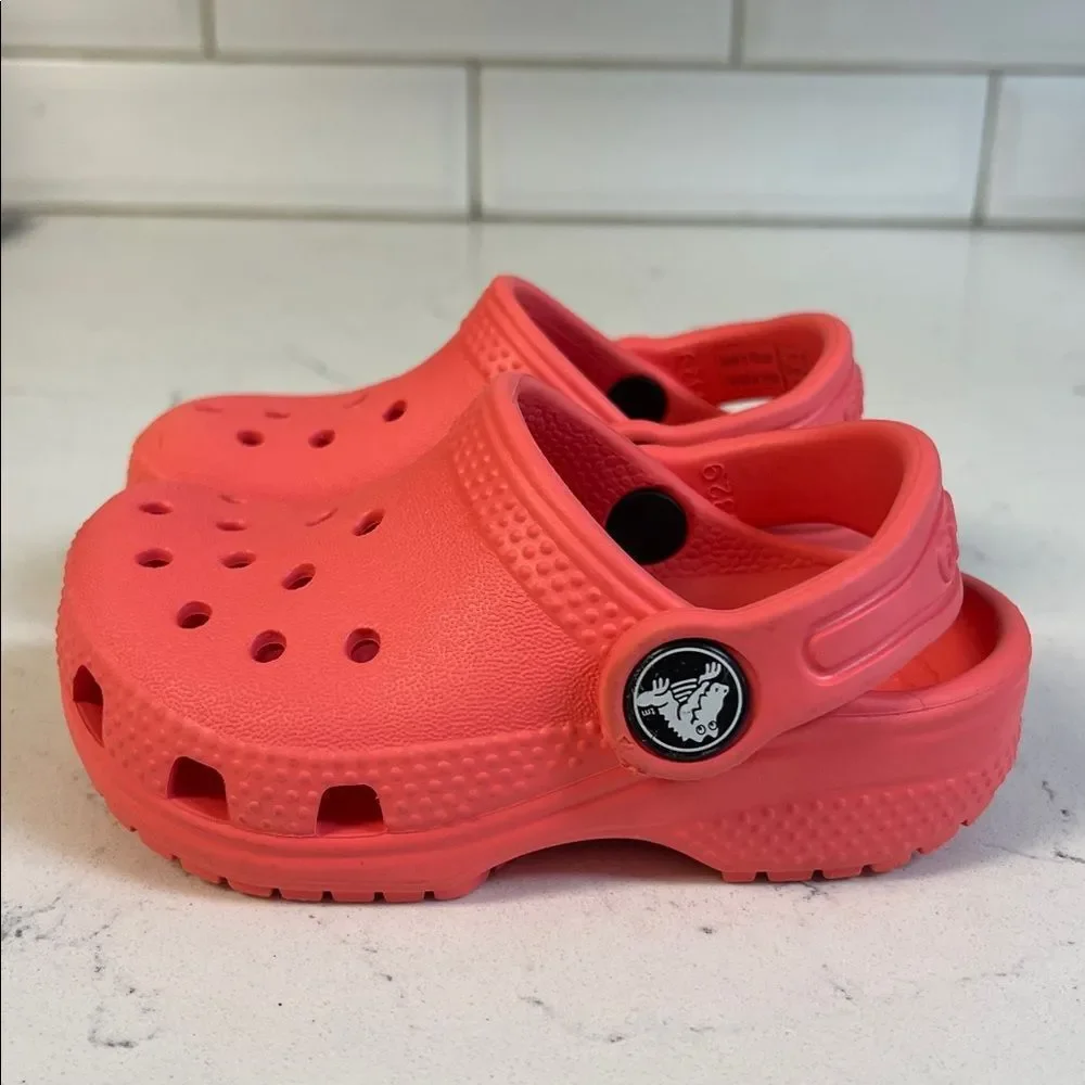 Crocs Toddler Classic Clog Size 5 Coral - Neon Watermelon? Style # 206990